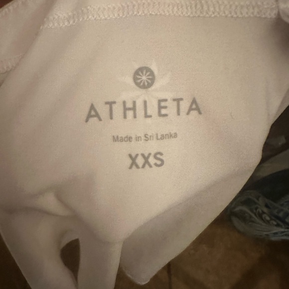 Athleta women tank with strap back xxs worn once like new fits like xs - Picture 3 of 3
